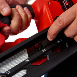 Milwaukee M18 CN16GA-202X tacker