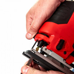 Milwaukee M18 BJS-402C decoupeerzaagmachine